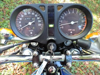 SUZUKI GS 750 E - 17