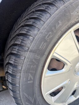 Ford Fiesta 1,4 TDi rok vyroby 2006 - 17