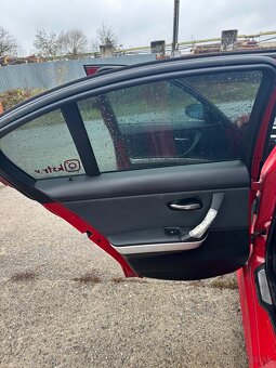 Rozpredam bmw e90 318i Mpaket - 17
