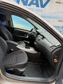 Renault Laguna Sportour 1.5 Top stav - 17