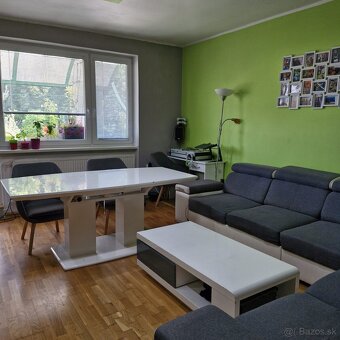 Predáme 3-izbový byt s balkónom, garážou a záhradkou v P.B. - 17