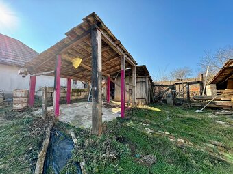 4i rodinný dom s bazénom a vedlajšou podpivničenou stavbou - 17