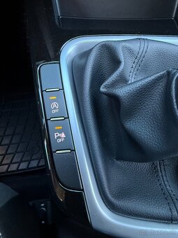 Kia Ceed 1.5 T-GDi Gold, 118 kW, v ZARUKE, TOP stav - 17