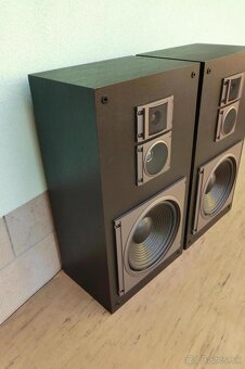 Reprobedne Tesla ARO 6804  a Videoton DC2580 - 17