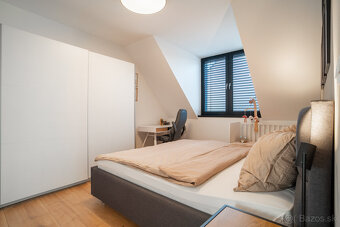 Na predaj štýlový 3-izbový mezonet v historickom centre Trna - 17