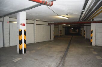 4i. byt 126m + TEARASA 38m, dvojgaráž, H.Meličkovej, BA IV - 17