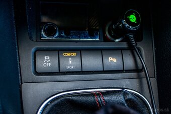 VW Golf GTI 2.0TSI - 17