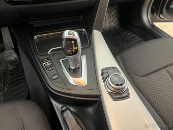 BMW Rad 3 Touring 318d A/T - 17