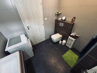 NA PREDAJ 3 IZB. RODINNÝ DOM, POZEMOK 482 M2, ČÁČOV okr. SEN - 17