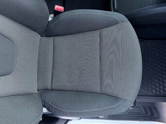 Mercedes-Benz V trieda V250 d lang 4MATIC A/T 7 miest DPH - 17