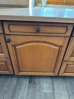 Krásná rustikální dubová linka se spotřebiči, 5447 - 17