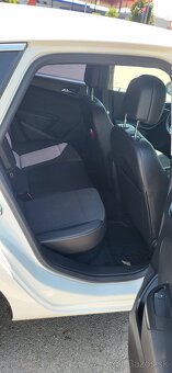 Opel Astra 2.0 CDTI 165k ECOTEC Cosmo - 17