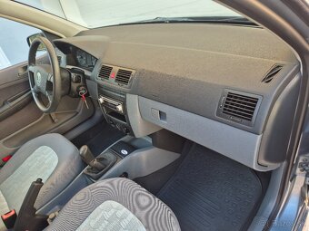 Predám škoda fabia 1.4 Mpi 50kW 2002 - 17