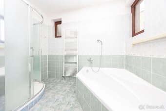 MIKELSSEN - Na predaj 7 izbový rodinný dom na Kolibe - 17