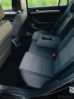 Volkswagen Passat 2.0 TDI DSG /VIRTUAL - 17