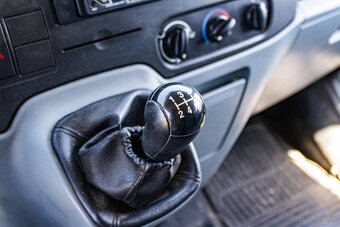 Ford Transit 330M DC valník s plachtou - 17