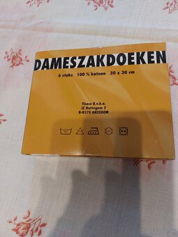 Porcelán mix a brús.sklo a knihy - 17