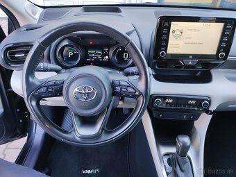 Toyota Yaris EXECUTIVE + VIP - 17