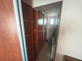 PREDAJ: DOM (CHALUPA) Sielnica, zastavaná plocha 400m2 vráta - 17