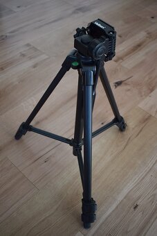 Nikon D5200 s VR objektivom 18 - 55 AF-s 9 tisiic zaberov - 17