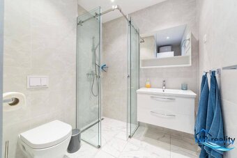 Vodice – kompletne zariadený penthouse, výhľad na more - 17