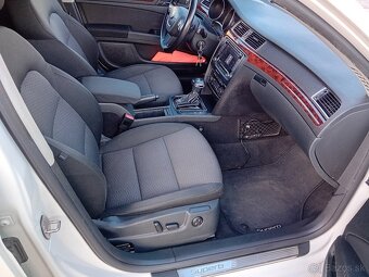 Škoda Superb 2010 2.0tdi DSG Elegance - 17
