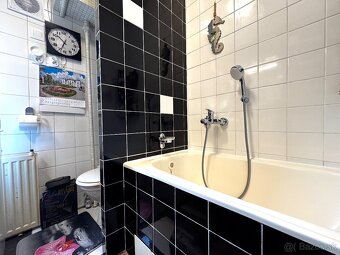 Rodinný dom s dvoma bytovými jednotkami v absolútnom centre - 17