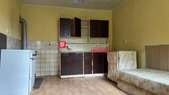Dva domy s pozemkom 2547m2, Kozárovce, Levice - 17