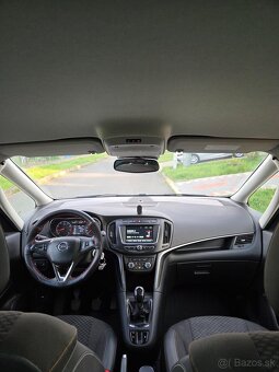 Opel Zafira Tourer 1.4 Turbo - 17