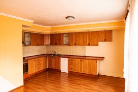 RODINNÝ DOM V BARDEJOVE-Rezervovaný - 17