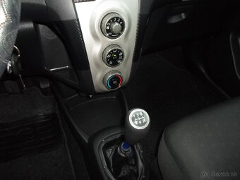 Toyota Yaris 1.3 VVT-I Terra 64kW klima - 17