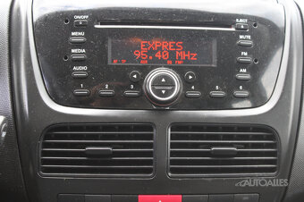 Opel Combo 1,6 CDTi 77 kW SELECTION - 17