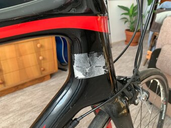 TREK EMONDA S5 ČIERNO ČERVENÁ 58cm Karbon 2017 - 17