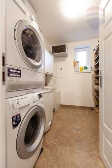 Na predaj 5-izbový rodinný dom v Sološnici - 17