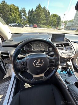Lexus NX 300h Confort vybava rv 2016 4x4/ Vymena za lexus - 17