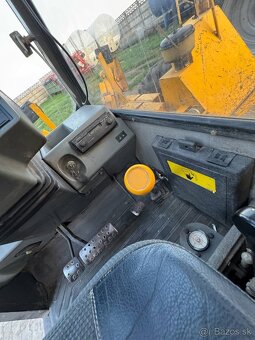 Predám stavebný teleskopický nakladač JCB 530-110 - 17