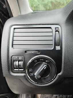 PREDAM FUKARE BORA podsvietené - 17