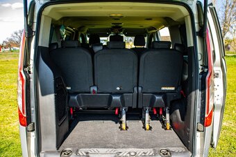 Ford Tourneo Custom 2.2 TDCi 125k Titanium L1H1 - 17
