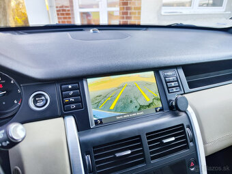 Land Rover Discovery 2.0L TD4 HSE AWD A/T - 17