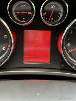 Predám Opel Insignia - šedá metalíza - 17