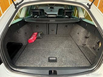 Škoda Octavia Combi 2.0 TDI Elegance/Style - 17