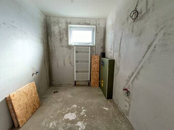 PREDAJ - 4 izbový holodom s veľkou garážou , Lužianky, Smrek - 17