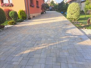 Pokládka zámkovej dlažby - 17