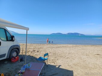 Rodinný karavan Citroen Jumper 2.2HD - 17