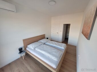 Prenajmem 3i byt v novostavbe s dvoma parkovacími miestami - 17