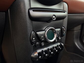 Mini Cooper Cabrio 1.6 • Benzín • 2011 • - 17