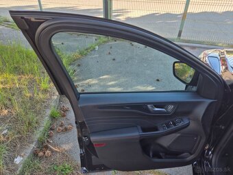 Predám  Ford Kuga 2.5 Duratec HEV 190k ST-Line eCVT - 17