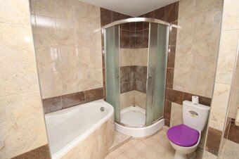 BRANDreal - veľký rodinný dom 824 m², Veľké Orvište - 17