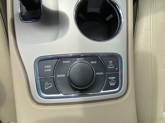 Jeep Grand Cherokee 3.0 CRD V6 4X4 Overland tažné 3,5t 2015 - 17