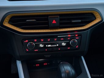 Seat Arona 1.0 ECO TSI Style DSG, Záruka, LED, 1.majiteľ - 17